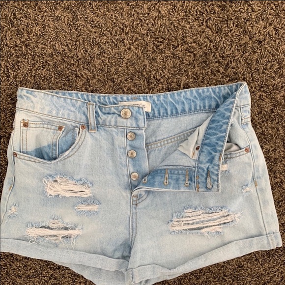 FOREVER 21 DENIM SHORTS - Picture 2 of 4